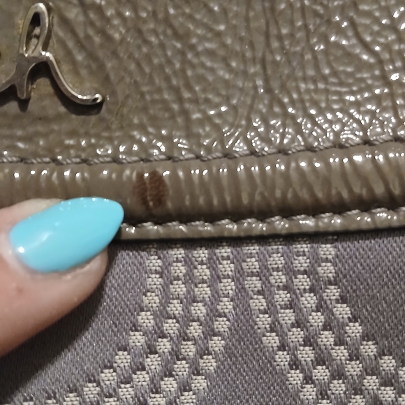 Coach Ashley Signature Hobo Bag Gray Satin Jacquard Patent Leather Trim - Picture 3 of 13